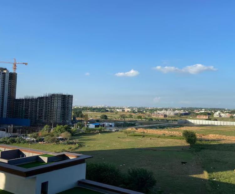 Yamuna Expressway Authority launches over 350 plots for sale near Noida airport: 5 things to know