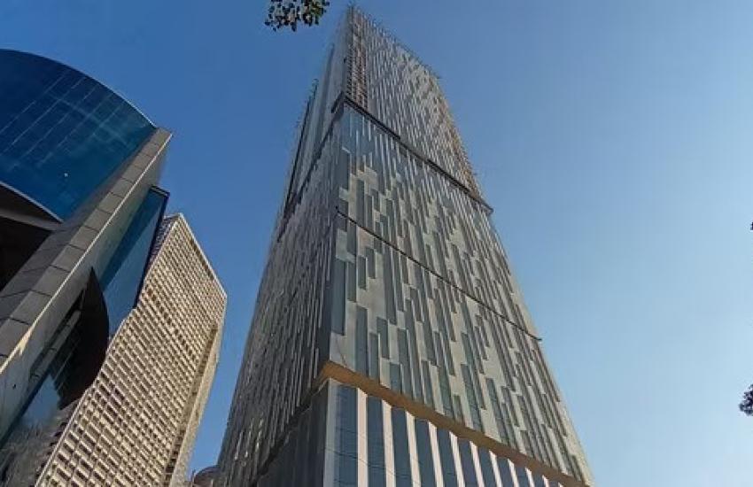 Why is there a rush to own luxury apartments in Oberoi Realty's Three Sixty West project in Mumbai? 