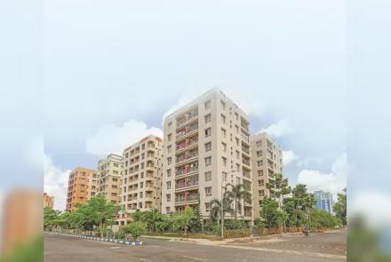 Bengaluru to dominate India’s commercial real estate market with 330-340 mn sq feet office stock by 2030: Report livemint.com